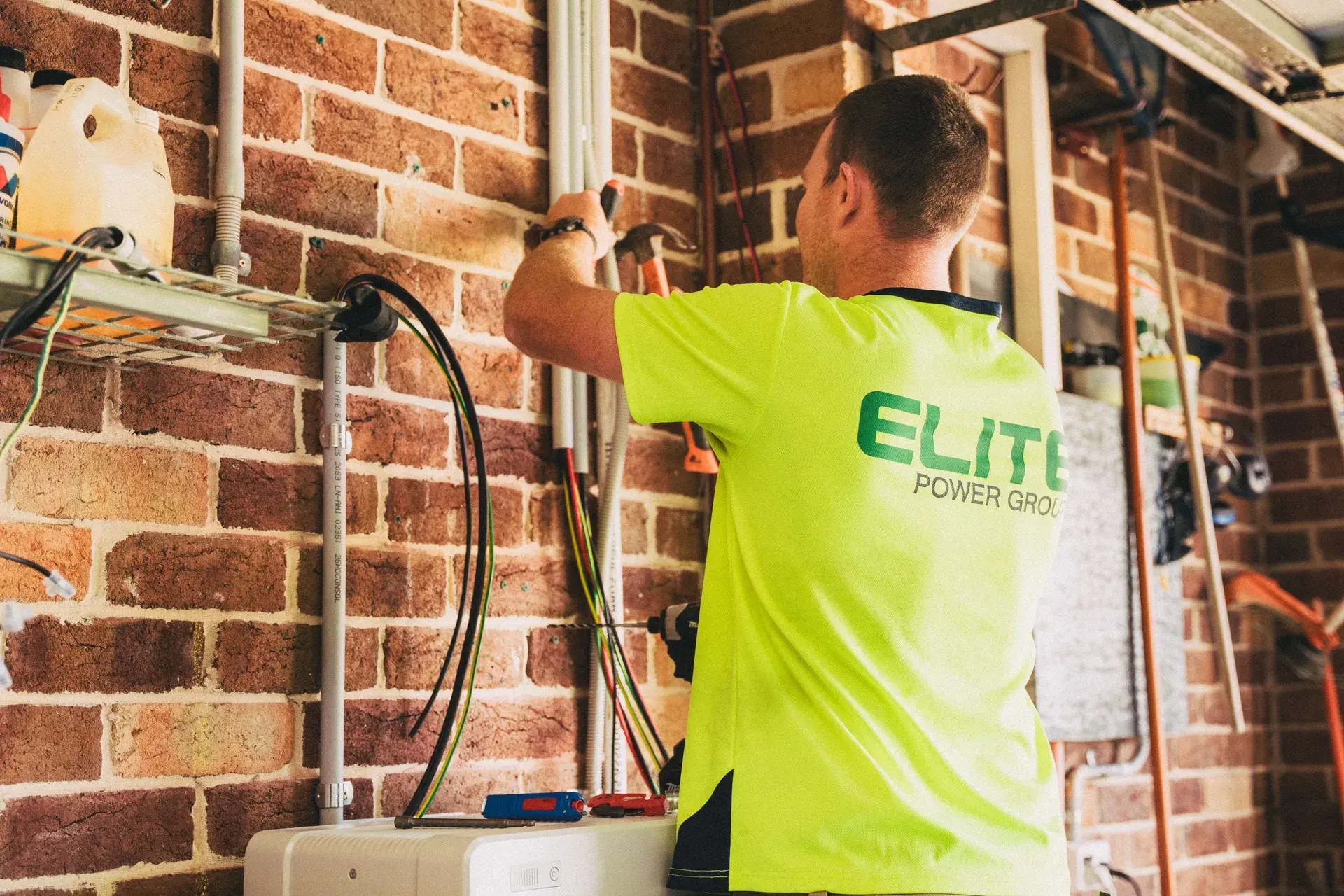 İç mekân elektrik ve aydınlatma uygulaması
