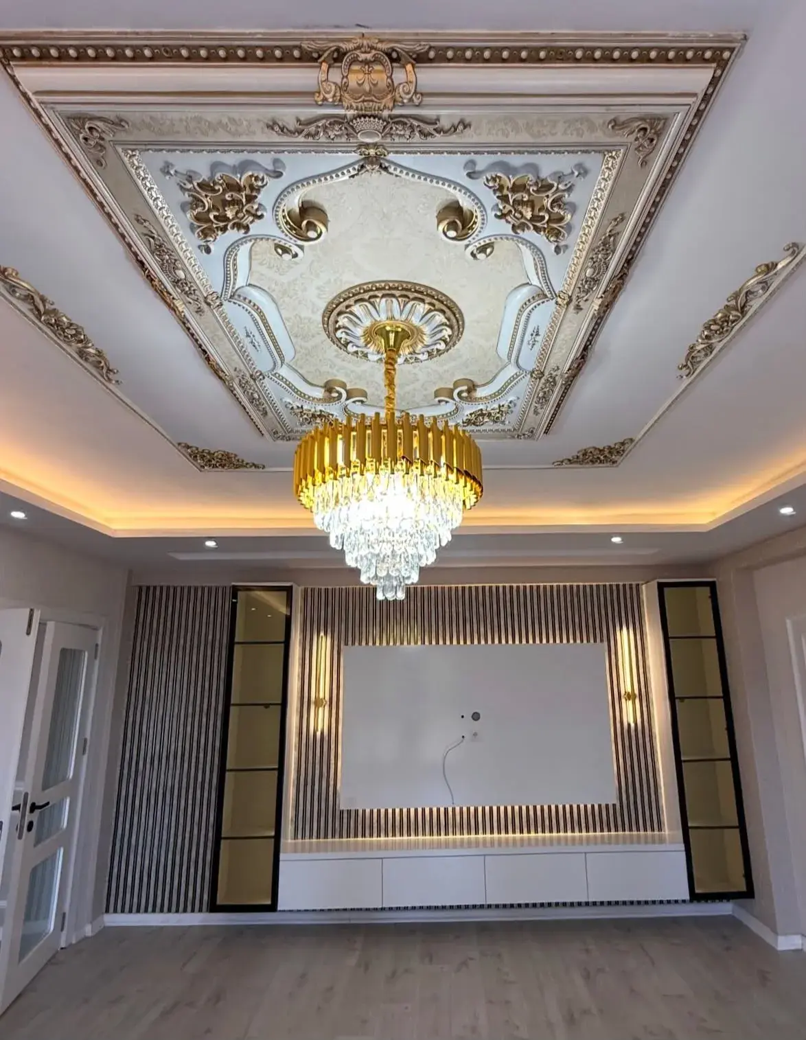 Van saray tavan dekorasyon uygulaması - 1